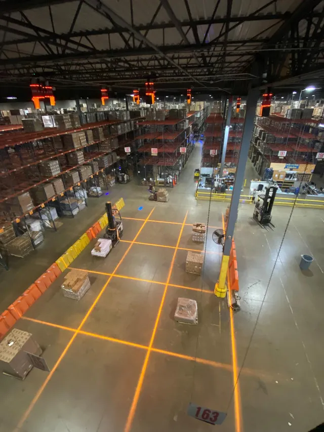 LED strek-prosjektor 80W PRO 73° 1:1,5 linse, 230V driver+sikkerh. vaier 