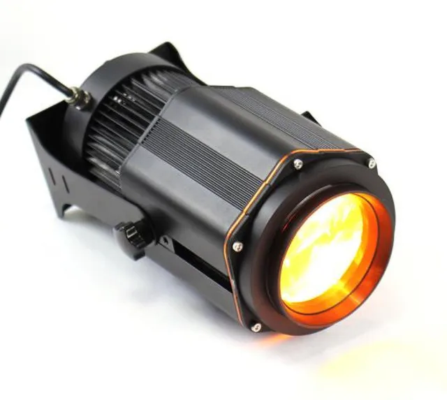 LED strek-prosjektor 100W Med brakett, 230V driver og lengdebegr. 