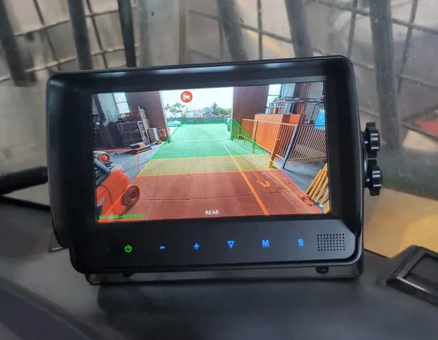 AI-antikollisjon kamera system m/skjerm Ink. kabelsett, klar til bruk, 12-32VDC 