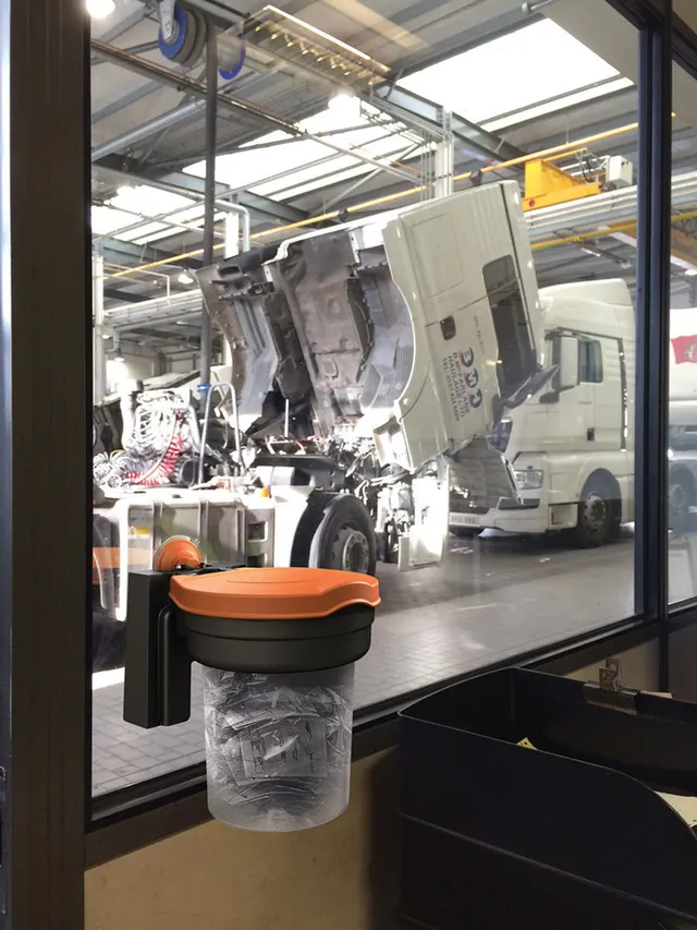 Skipper utstyrsdispenser, orange lokk Festes med andre Skipper produkter 