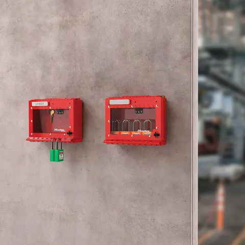 LOTO group lock box m/ vindu &amp; veggfeste Masterlock låsboks 212 x 175 x 100