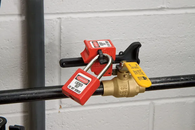 LOTO "Handle-on Ball" valve lockout Masterlock metal 