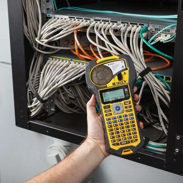 BRADY M210 Kit Datakomm. Bærbar Printer 