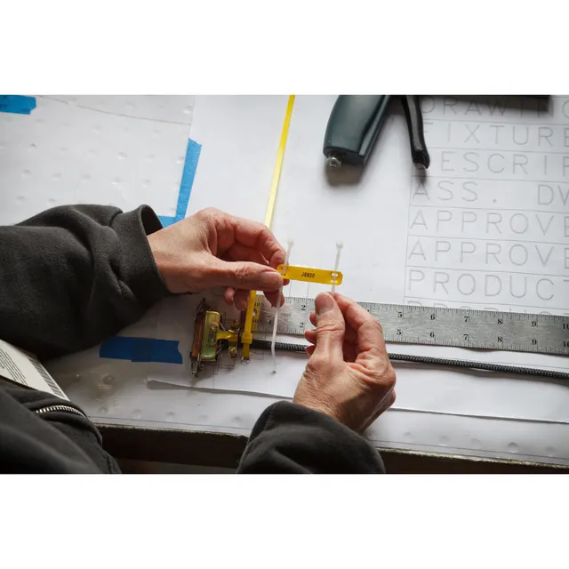 BRADY Kabelmerking GUL 55,88x10.41mm Tag, Nomex 