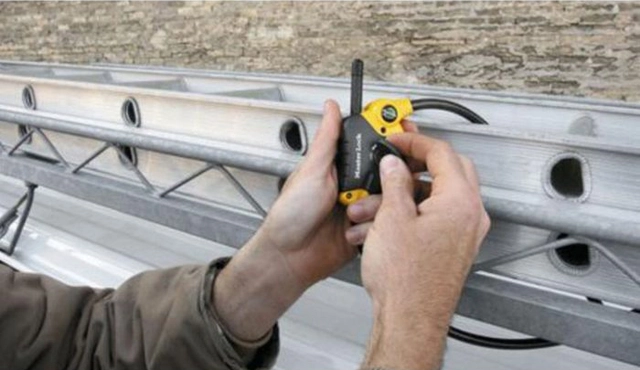 Wire-Lock stål m/lås (10mm x 1,8m) Masterlock wirelock justerbar 