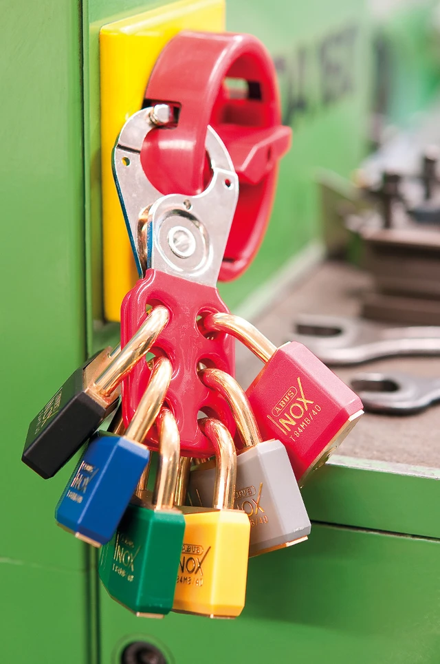 LOTO lås messing 21mm bøylehøyde KD 12pk Brady, 6,35mm messingbøyle 